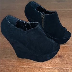 Steve Madden platform wedges